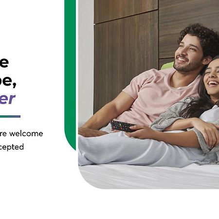 Treebo Grand Vistara Airport Suites Kochi Kültér fotó