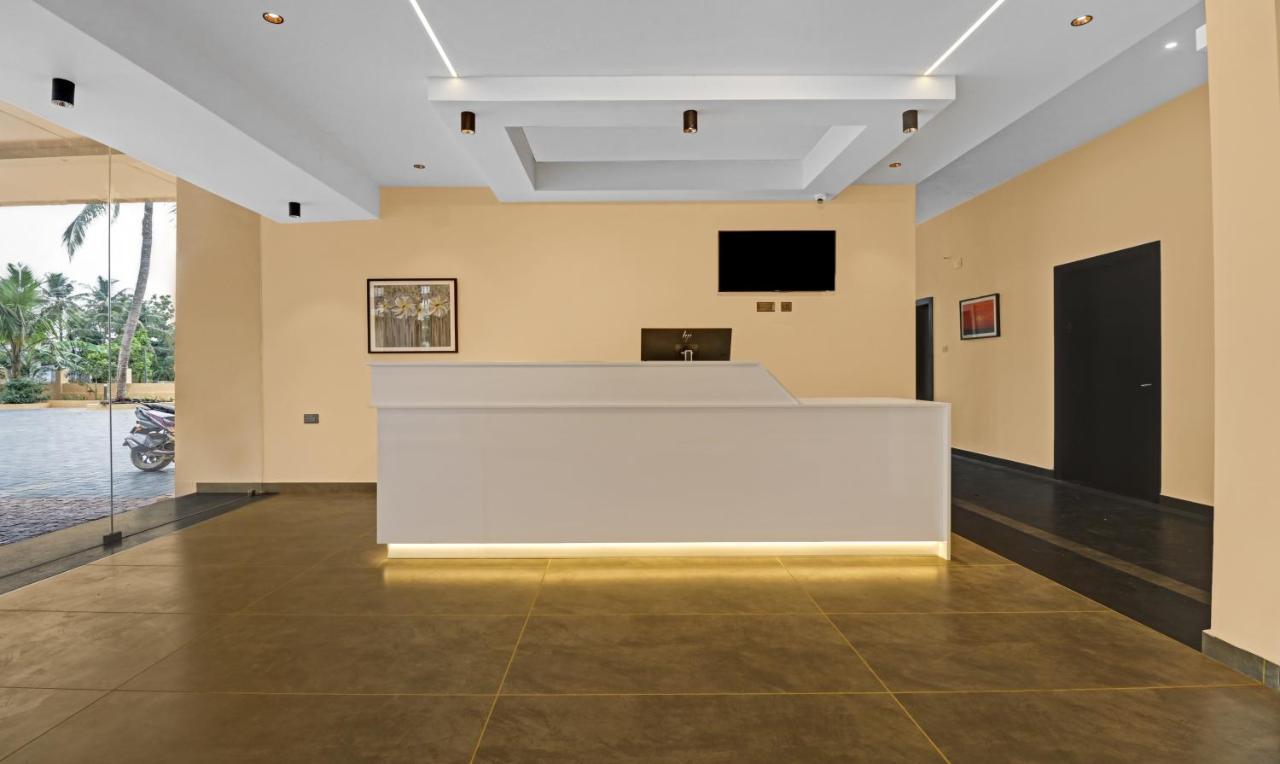 Treebo Grand Vistara Airport Suites Kochi Kültér fotó