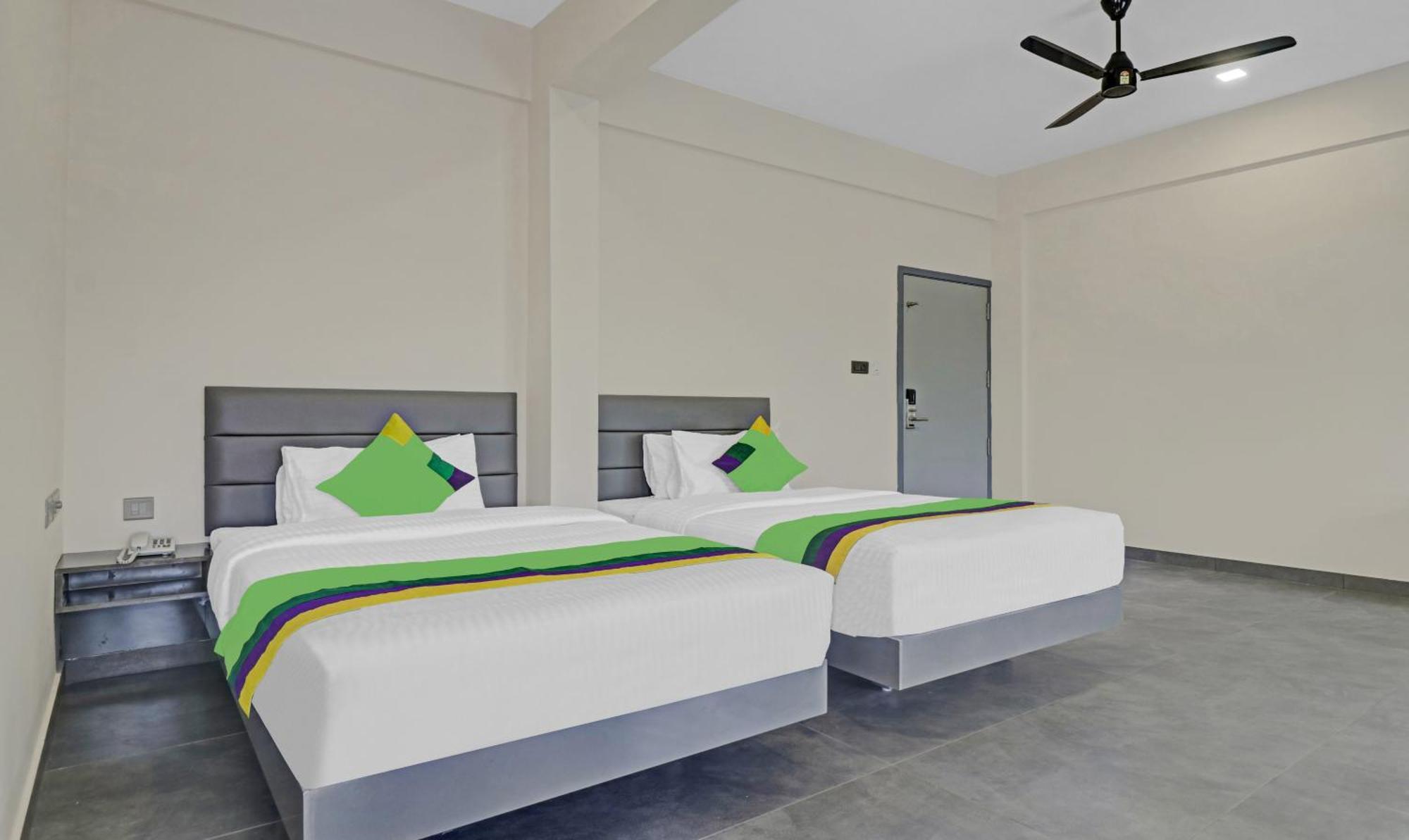 Treebo Grand Vistara Airport Suites Kochi Kültér fotó
